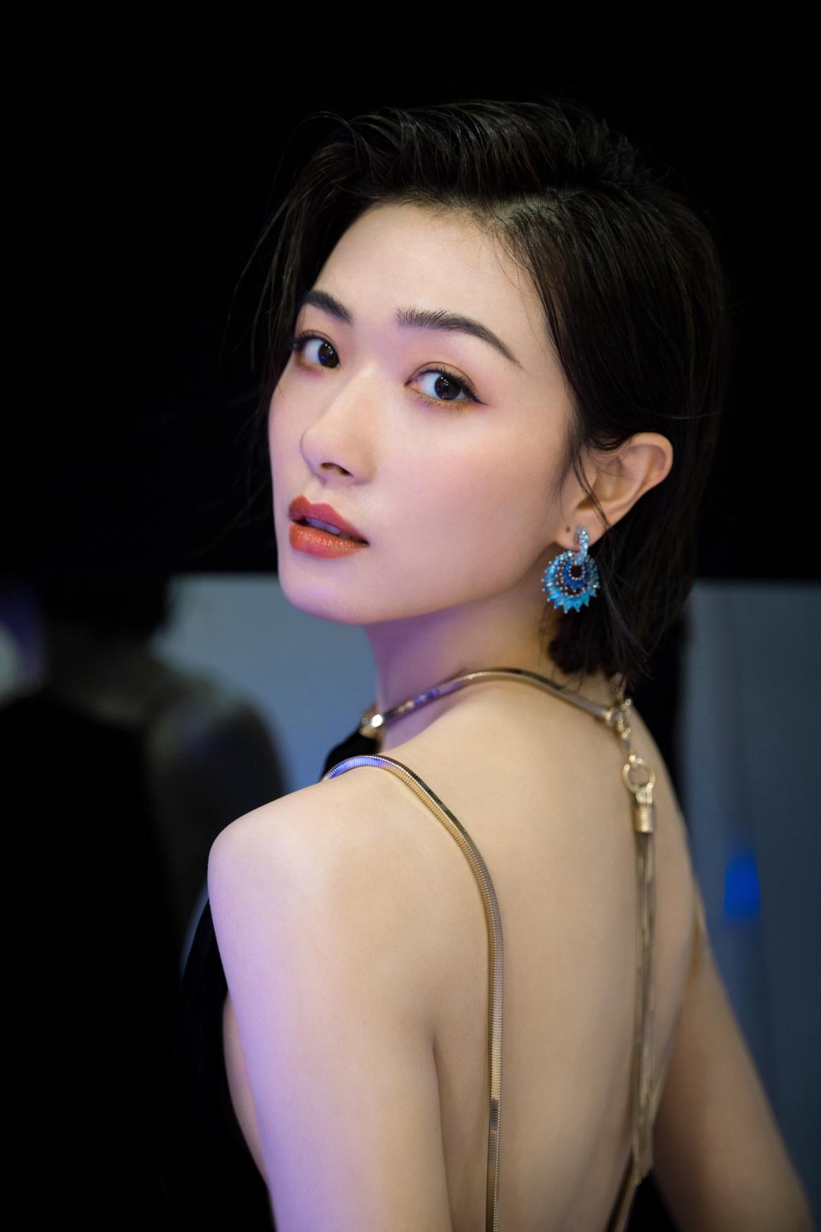 WAN QIAN
