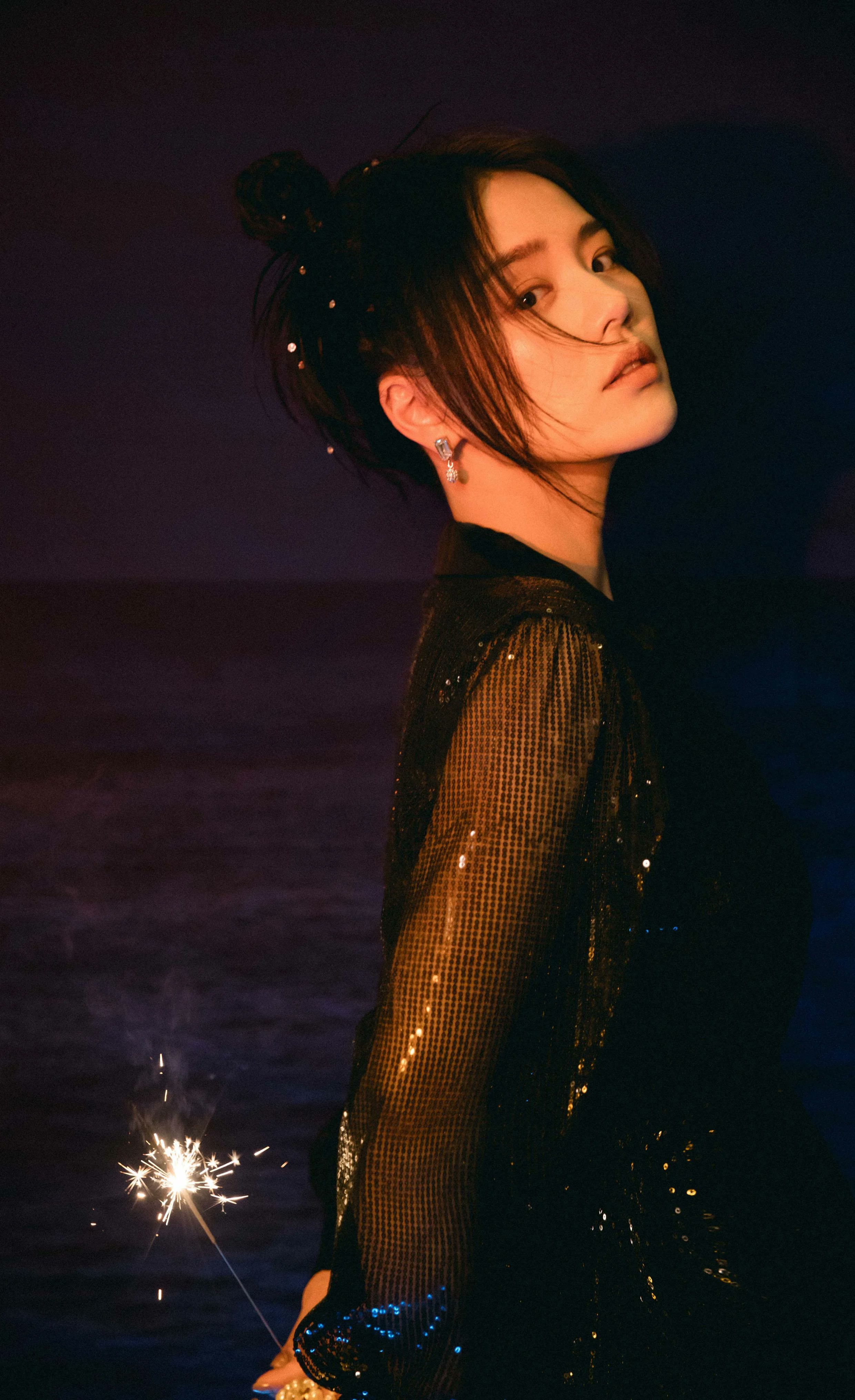 NIGHT PORTRAIT